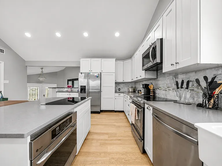 25A Ann Dr N — Photo 7