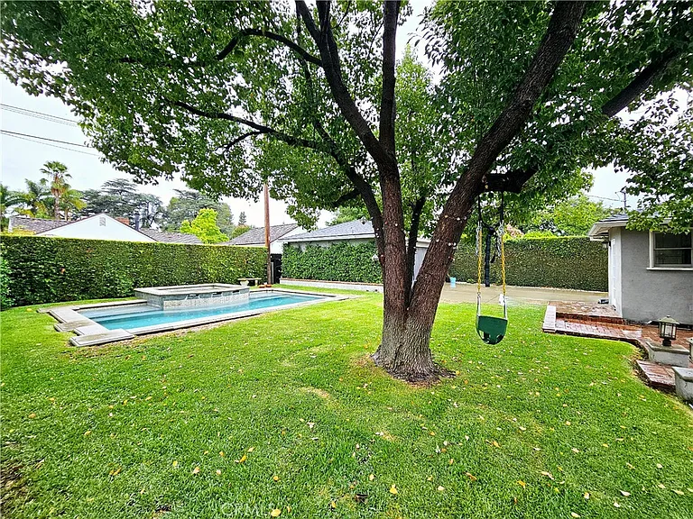 743 Kerns Ave — Photo 21