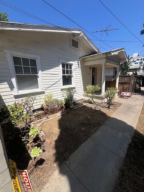 1st image of 3768 Mentone Ave