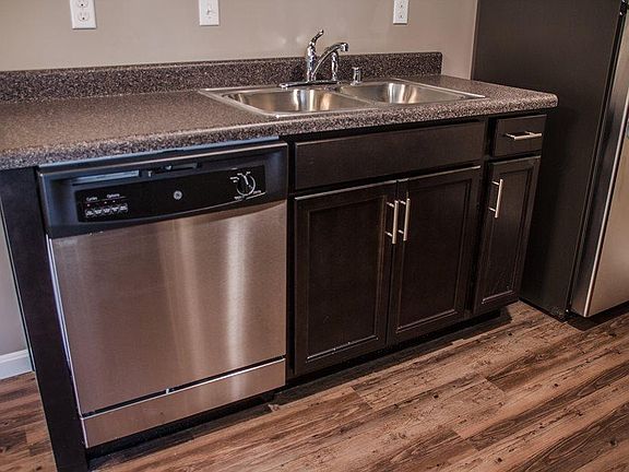3rd image of 200 Pheasant Ave APT 103