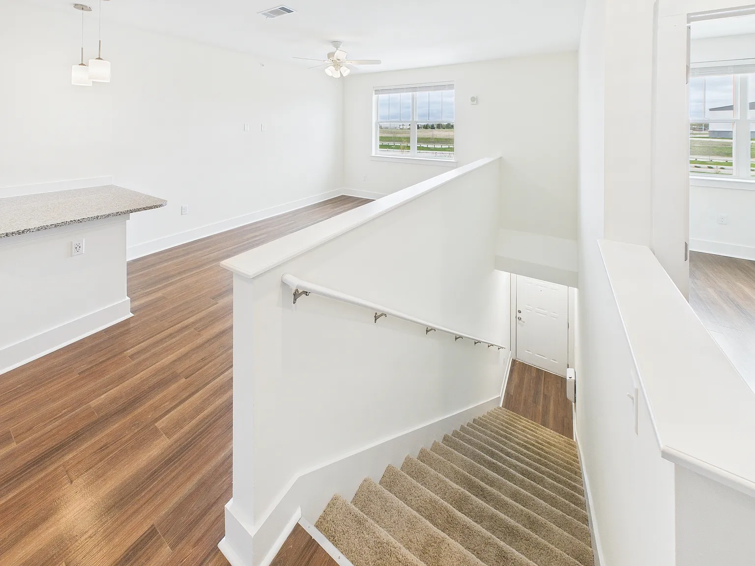 1 bed, 664 sqft, $1,749 — Photo 1