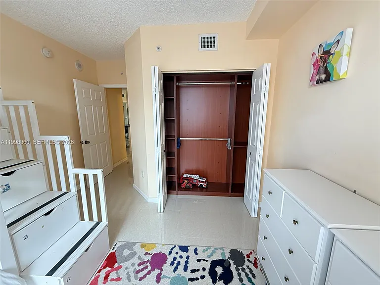 17100 N Bay Rd #1502 — Photo 17