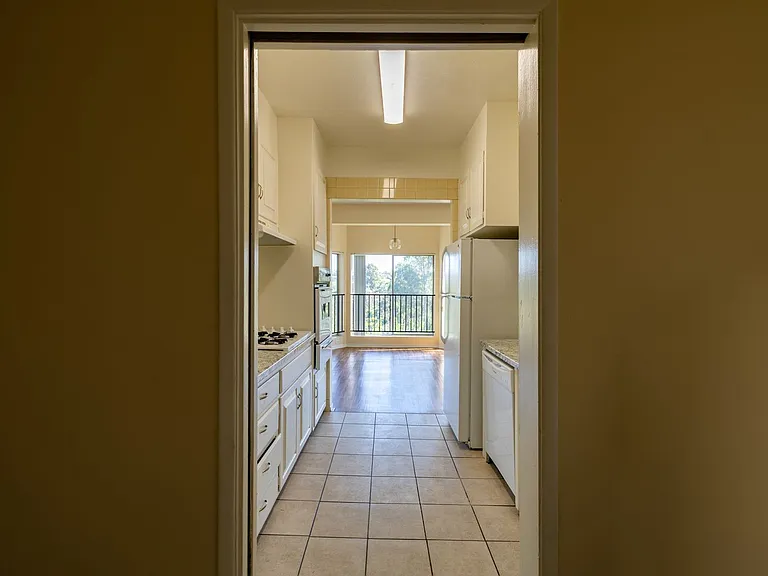 Sleepy Hollow Apartments — Photo 94