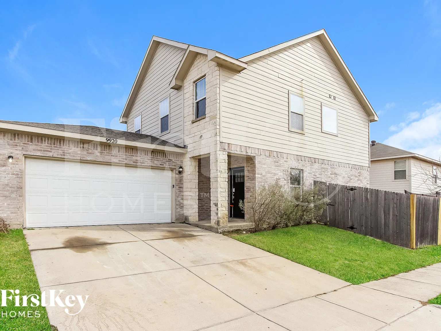 3 bed, 2.5 bath, 1836 sqft, $1,880 — Photo 2