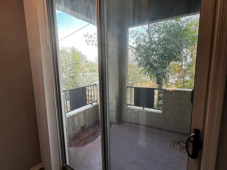 2450 W Glenrosa Ave — Photo 6