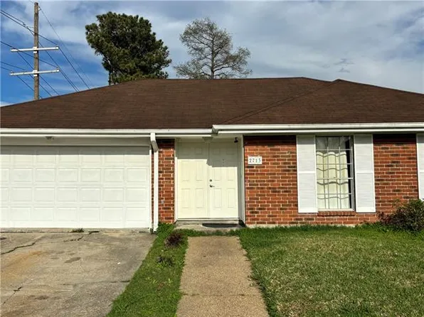 2713 W Friendship Dr, Harvey, LA 70058