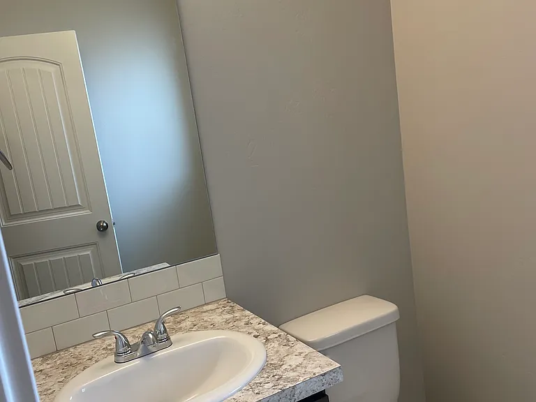 1014 Frank Henry Rd — Photo 7