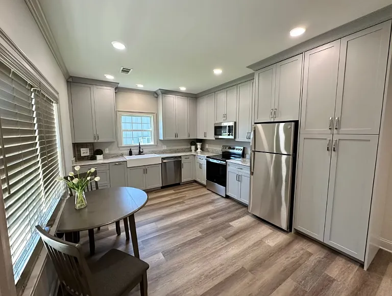 2 bed, 1200 sqft, $1,500 — Photo 3