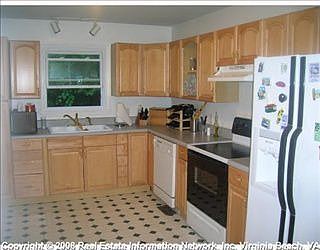 4th image of 7708 Newport Ave