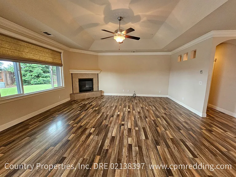 3491 Carlsbad Ln — Photo 9