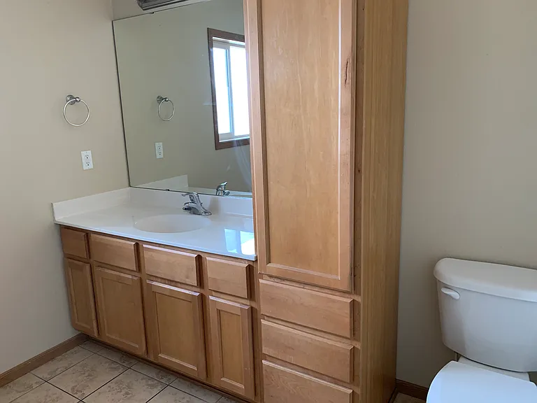 435 Cedar Pl — Photo 18