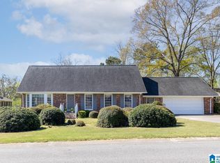 2256 N Sherrlyn Dr, Birmingham, AL 35226