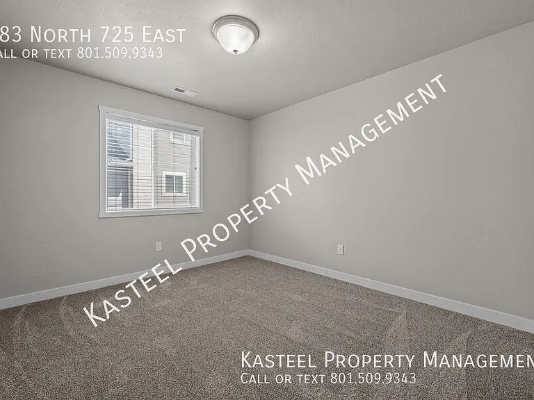 283 N 725 E — Photo 12