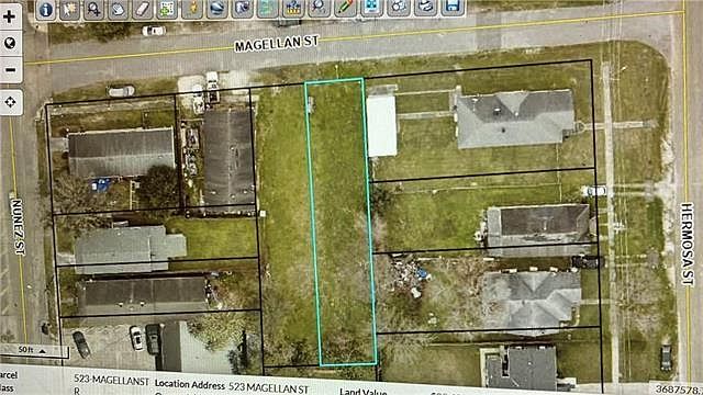 2nd image of 523 Magellan St