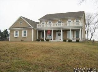 330 James Rd, Fleming, OH 45729