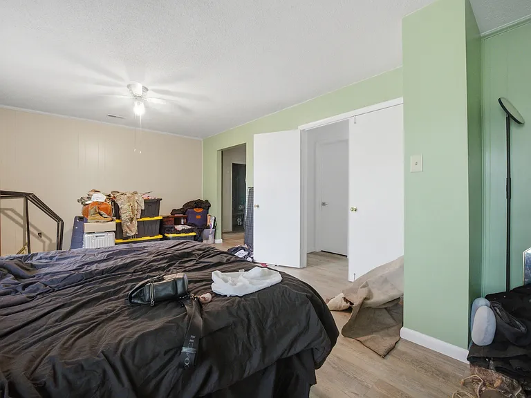 13409 Oakleaf Ct — Photo 16