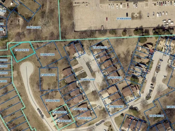 7196 N 79th Ct, Omaha, NE 68122