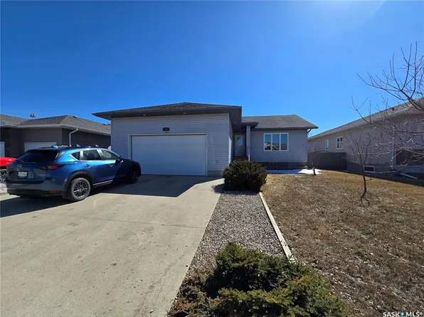 752 McTaggart DRIVE, Weyburn, SK S4H 3M6