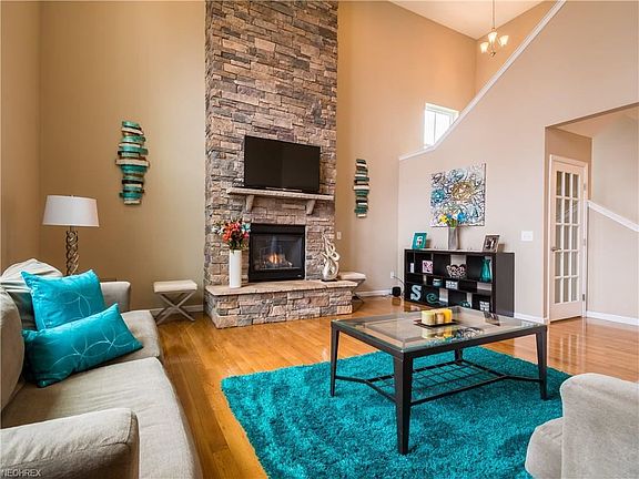 5th image of 212 Brixton Way