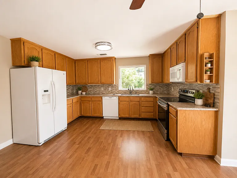 5613 W Fallon Ave — Photo 7