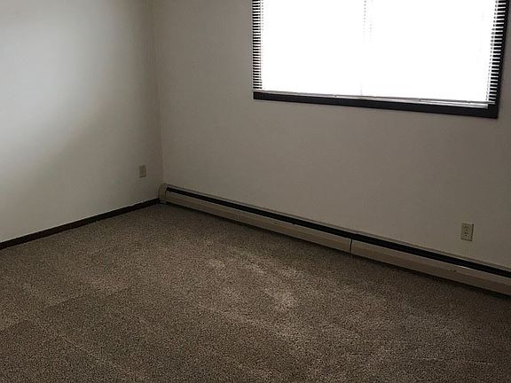 5th image of 344 33rd Ave N APT 204