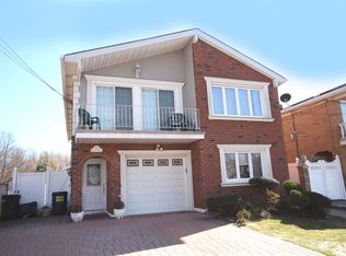 362 Vineland Ave, Staten Island, NY 10312