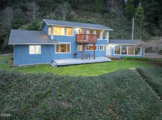 3823 Yaquina Bay Rd, Newport, OR 97365