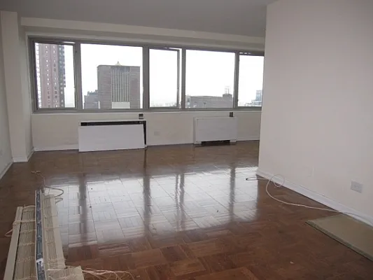 Rented by Citi Habitats | media 9