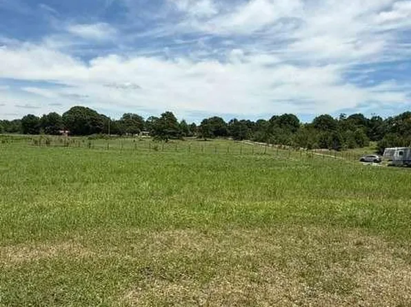 682 S McDonough Rd, Griffin, GA 30224