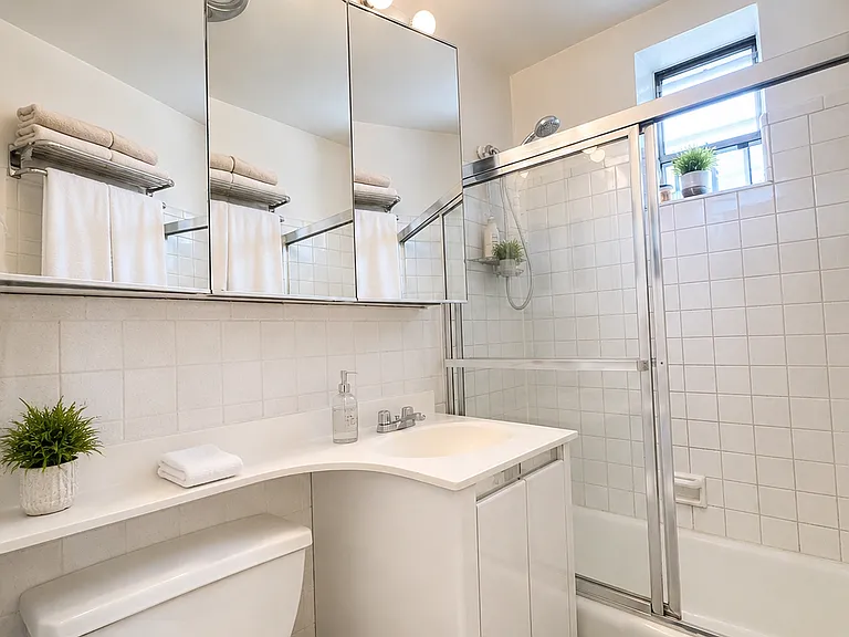 12 Charles St #6A — Photo 7