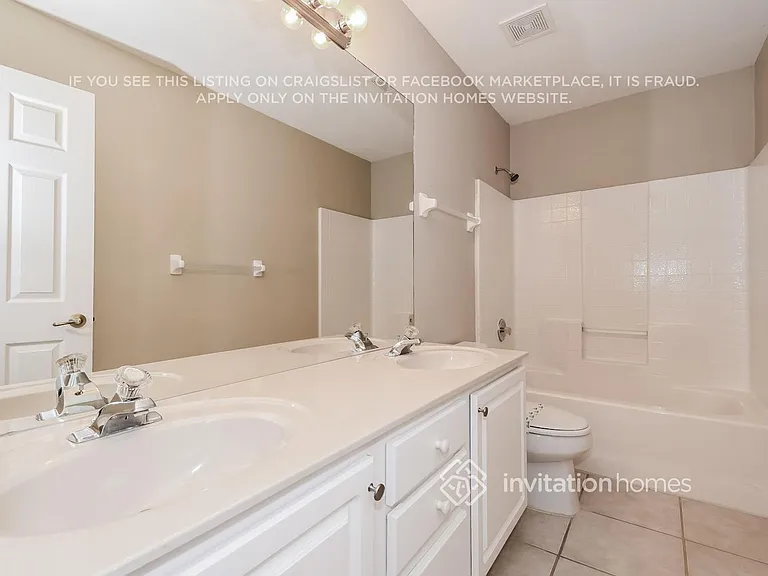 8568 Glenbury Ct N — Photo 15
