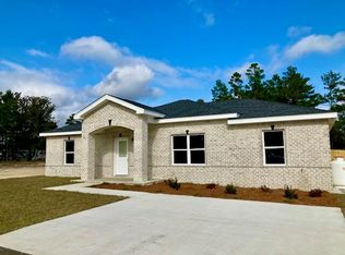 161 E Honeysuckle St, Defuniak Springs, FL 32433