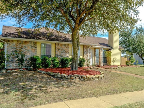 2nd image of 555 Goliad Dr