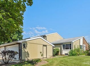 252 Pueblo Dr, Bolingbrook, IL 60440
