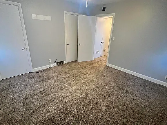 2212 Gerald Ct — Photo 11