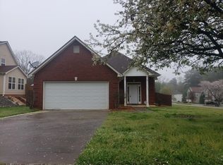 301 Jasmine Dr, Locust Grove, GA 30248