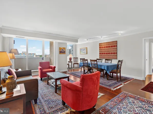 4601 N Park Ave APT 1218-T, Chevy Chase, MD 20815
