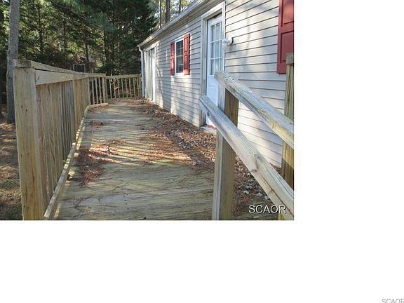 5th image of 662 Evans Ave