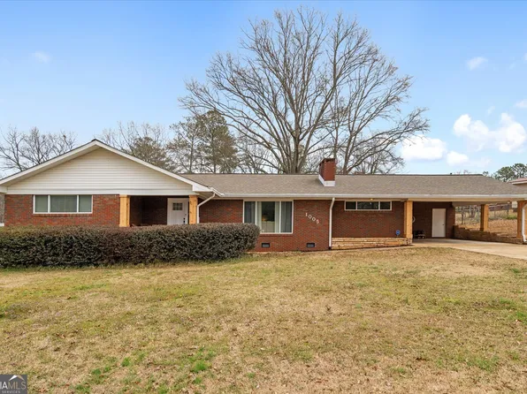 1005 Locke Dr, Oxford, AL 36203