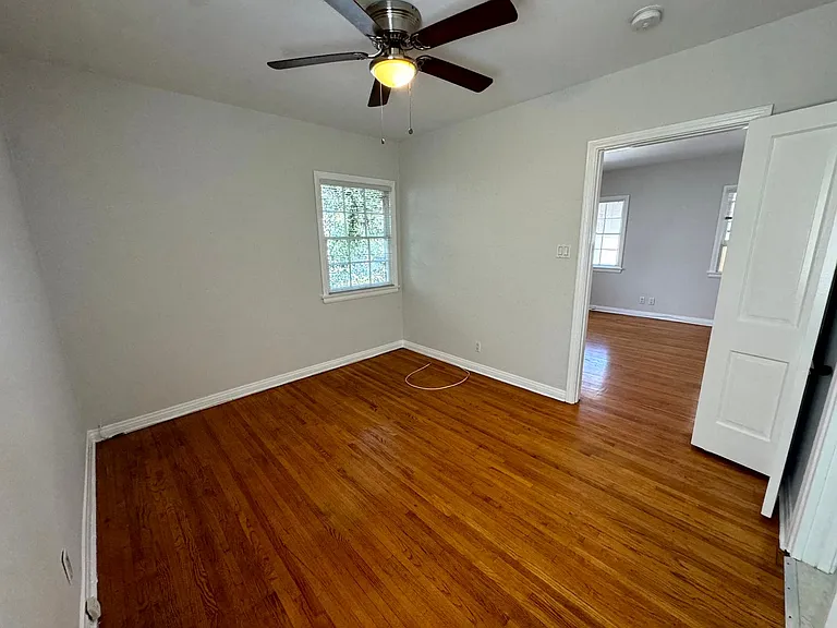 8951 Cynthia St — Photo 12