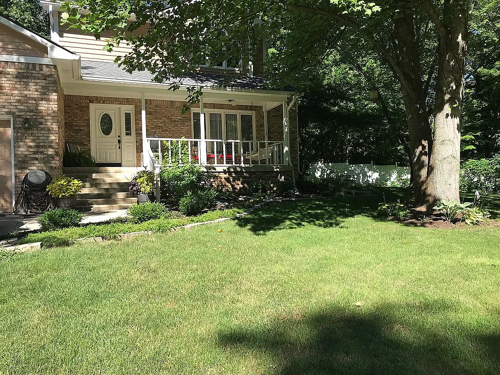 412 Orchard Blvd photo 1