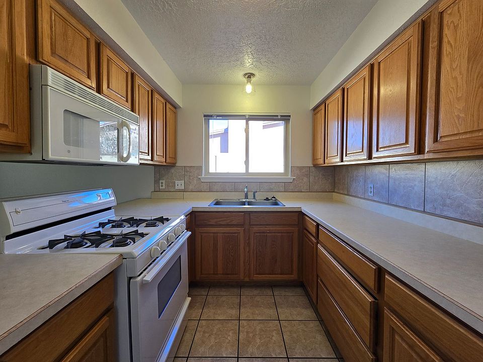 1st image of 2654 Calle Primavera