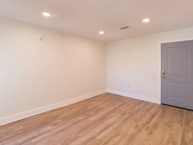 1616 N Bailey Street — Photo 15