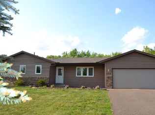6070 Red Fox Run, North Branch, MN 55056