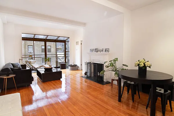 Rented by WAM Partners - William Moses Co. | media 67