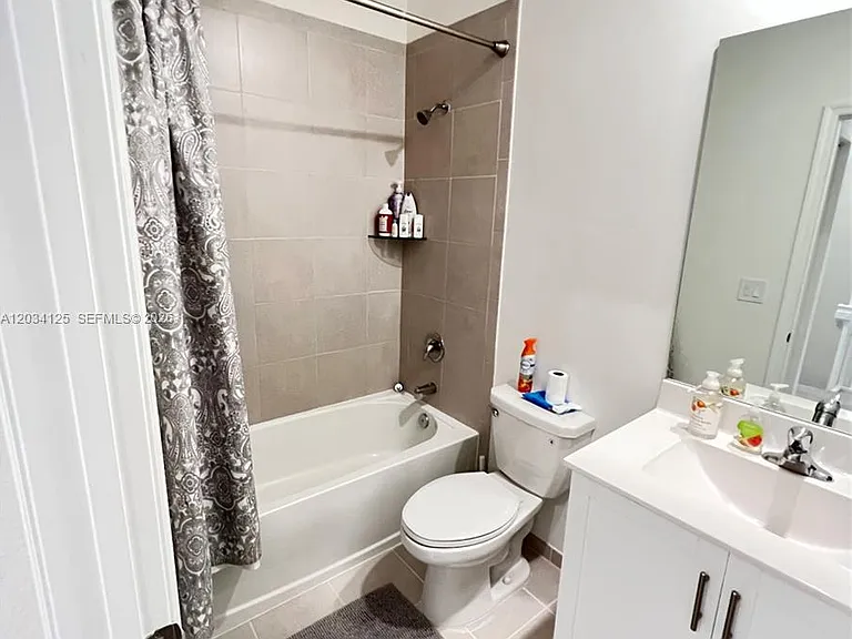 20610 NE 5th Pl #6104 — Photo 32