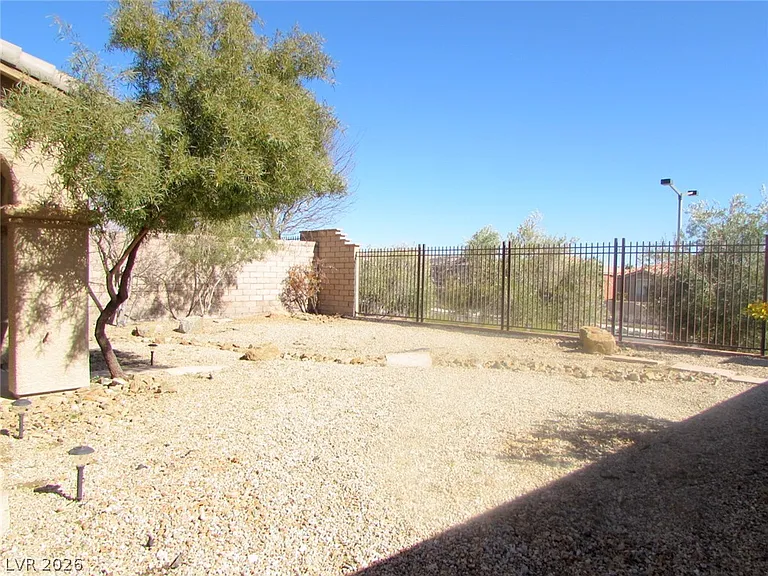 548 Ivy Spring St — Photo 15