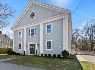 196 North St, Hingham, MA 02043