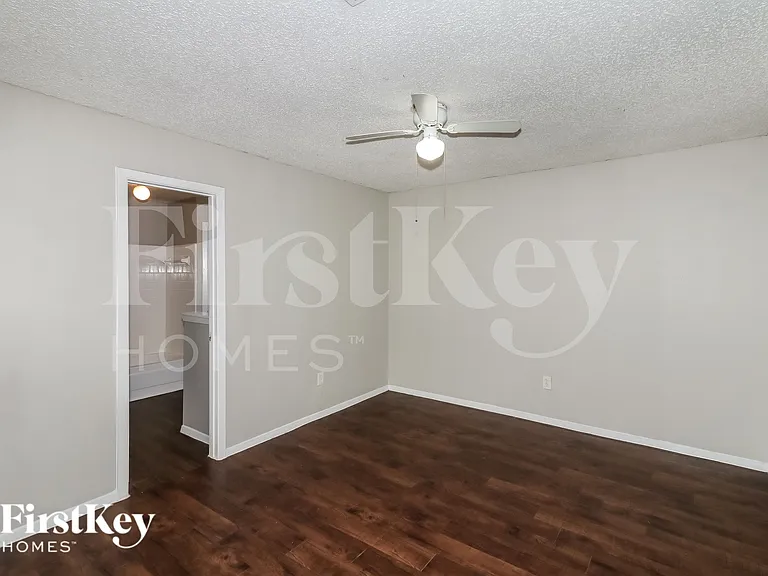 7506 Tetela Dr — Photo 11