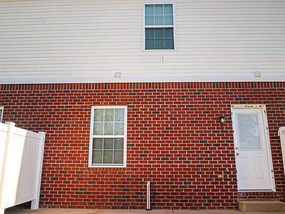 2nd image of 215 Moss Creek Ave APT C